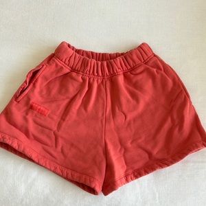 SET Active Sweatshorts in GUAVA size S